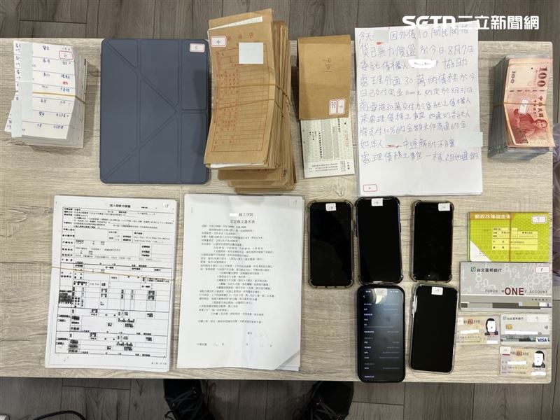 嫌犯鎖定持有靈骨塔權狀的長者,佯稱可協助高價收購,誘騙被害人購買不存在的「虛構工坊」靈骨塔罐憑證。(圖/翻攝畫面)