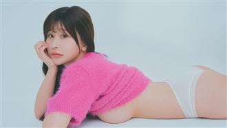 辣露南半球！木南美美羞認舔棒棒糖很害羞