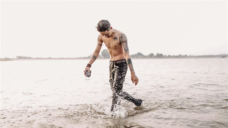 多國期刊證實:走路是天然威爾剛。潘俊亨醫師:每天走10分鐘可以降41%陽痿風險。(圖/翻攝自pixabay網站)