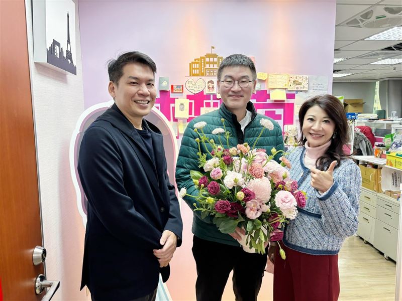 發言人會發言人？梁文傑同框林楚茵，雙方互動曝光。（圖／翻攝自Threads @linchuyin1010）