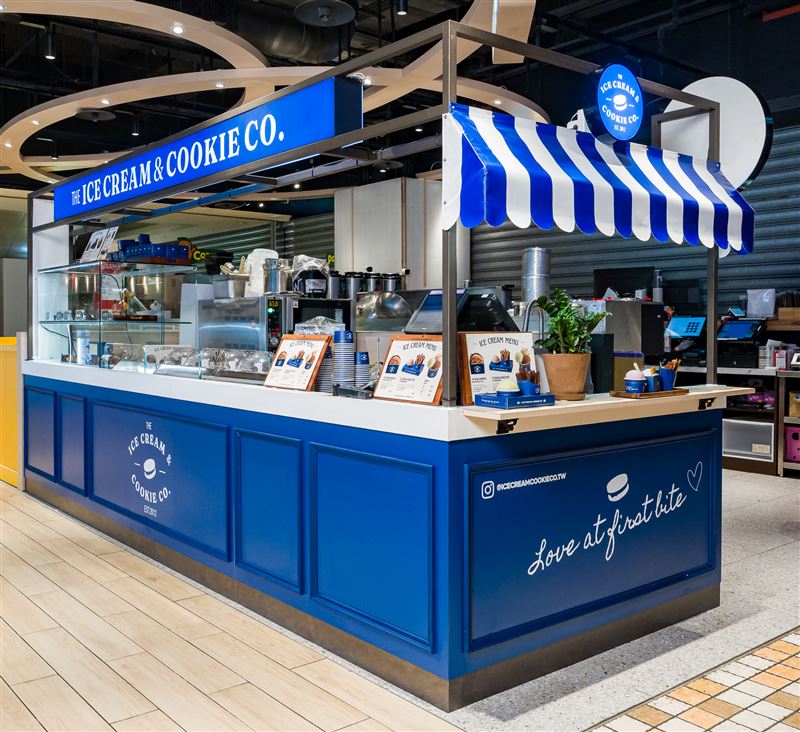 新加坡頂級冰品The Ice Cream&Cookie Co.首間概念店插旗信義區。(圖/品牌業者提供)