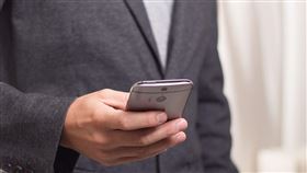 一名網友發文怒轟，台灣恐在00後年輕人的躺平心態下玩完。（示意圖／PIXABAY）