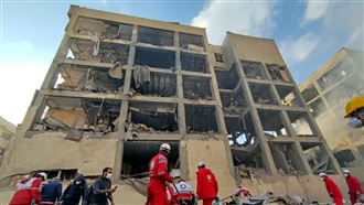 飛彈打3次！伊朗公寓成廢墟　40人喪命