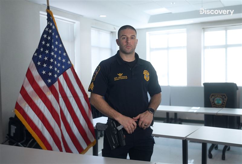 連環假報案騷擾全美警方，執法單位疲於奔命。（圖／Discovery頻道提供）