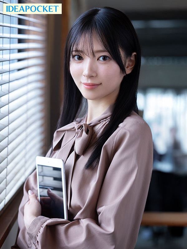 社長女秘書「安西澪」對色色的話題難以招架，這正是AV界要的，因此近期出道成為女優。（圖／翻攝自X）