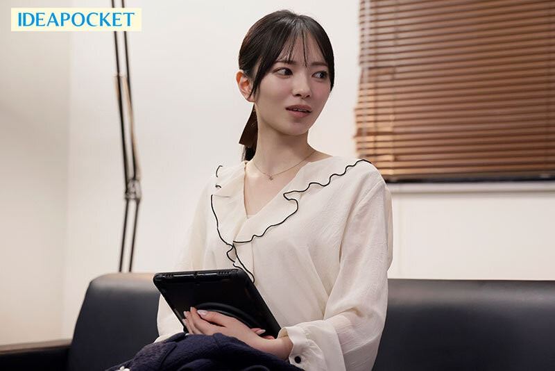 社長美女秘書出道拍AV！工作能力「很能幹」 碰到色色的事就害羞