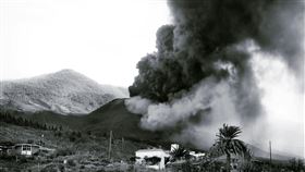 伊朗不甘示弱對於美國、以色列的攻擊，開始「放手打擊」。（示意圖／PIXABAY）