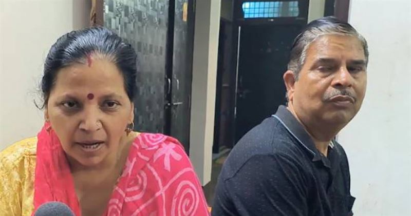 印度北方邦一名女子被宣告腦死後送回家途中，因救護車顛簸竟出現呼吸跡象。（圖／翻攝自NDTV）