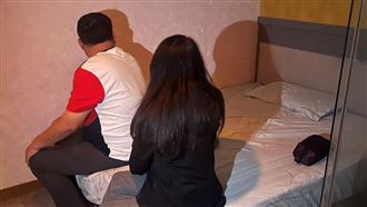 護膚店春色…員警驚訝「都能當媽了」