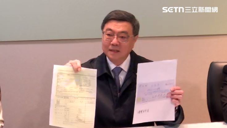 卓榮泰曬自費收據!他:藍白還有什麼好說