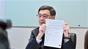 行政院長卓榮泰、秘書長張惇涵、發言人李慧芝13日公開包機單據。（圖／政院提供）