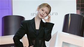 韓國女團i‑dle成員薇娟（MIYEON）以美妝品牌亮顏底妝大使身份現身台北。（圖／記者鄭孟晃攝影）