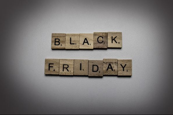 黑色星期五在西方文化中常被視為不吉利的日子，許多人會特別留意生活中的各種禁忌。（圖／翻攝自pixabay）
