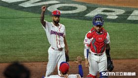 WBC8強賽，多明尼加隊先發投手桑契斯（Cristopher Sanchez）5局無失分退場。（圖／特派記者劉彥池攝影）