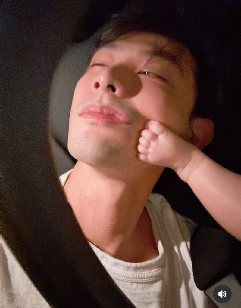 連晨翔曝光育兒近況。(圖/翻攝自IG)