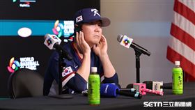 WBC8強賽，韓國隊提前在7局被多明尼加隊「扣倒」，總教練柳志炫出席賽後記者會。（圖／特派記者劉彥池攝影）