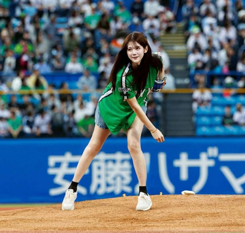 青木歌音對棒球十分關注。(圖/翻攝自IG)