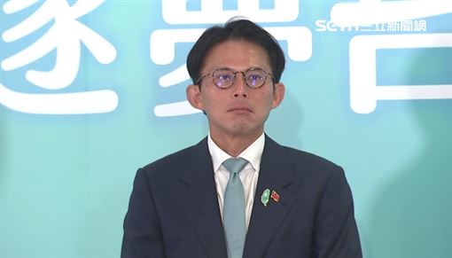 黃國昌尬問「沒人發問？」記者回一句爆紅