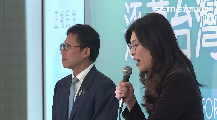 律師獻策，民眾黨如果真的那麼想要國民黨讓竹北市長提名有很難嗎？圖為台灣民眾黨主席黃國昌、中國國民黨主席鄭麗文。（圖／翻攝畫面）
