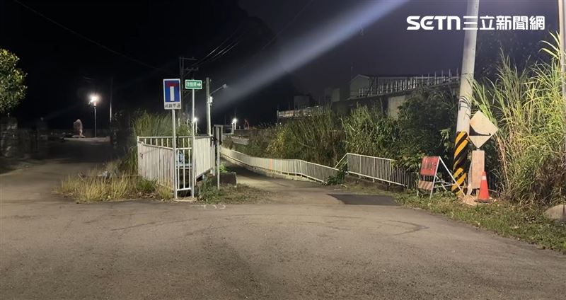 傅男割喉女友後還遺體載到派出所。（圖／翻攝畫面）