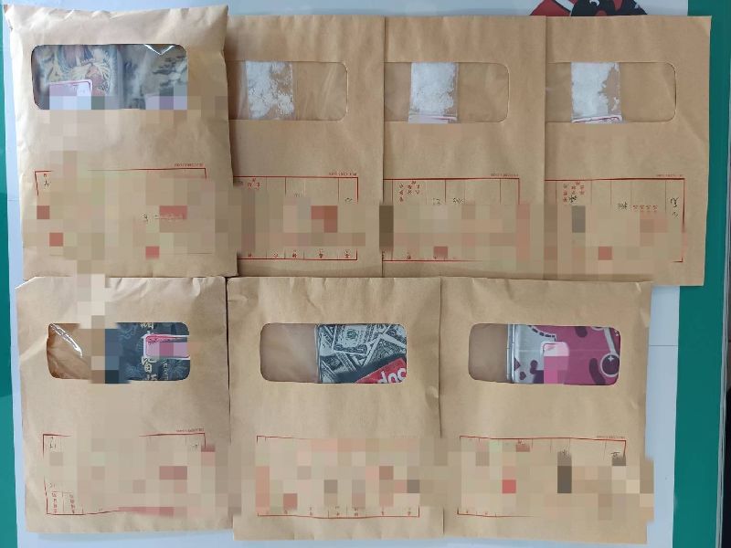 小琉球一處民宿14日凌晨查獲遊客施用毒品案。屏東東港警方查獲7男2女施用愷他命，並查扣K盤等證物，9人詢後依毒品危害防制條例移送法辦