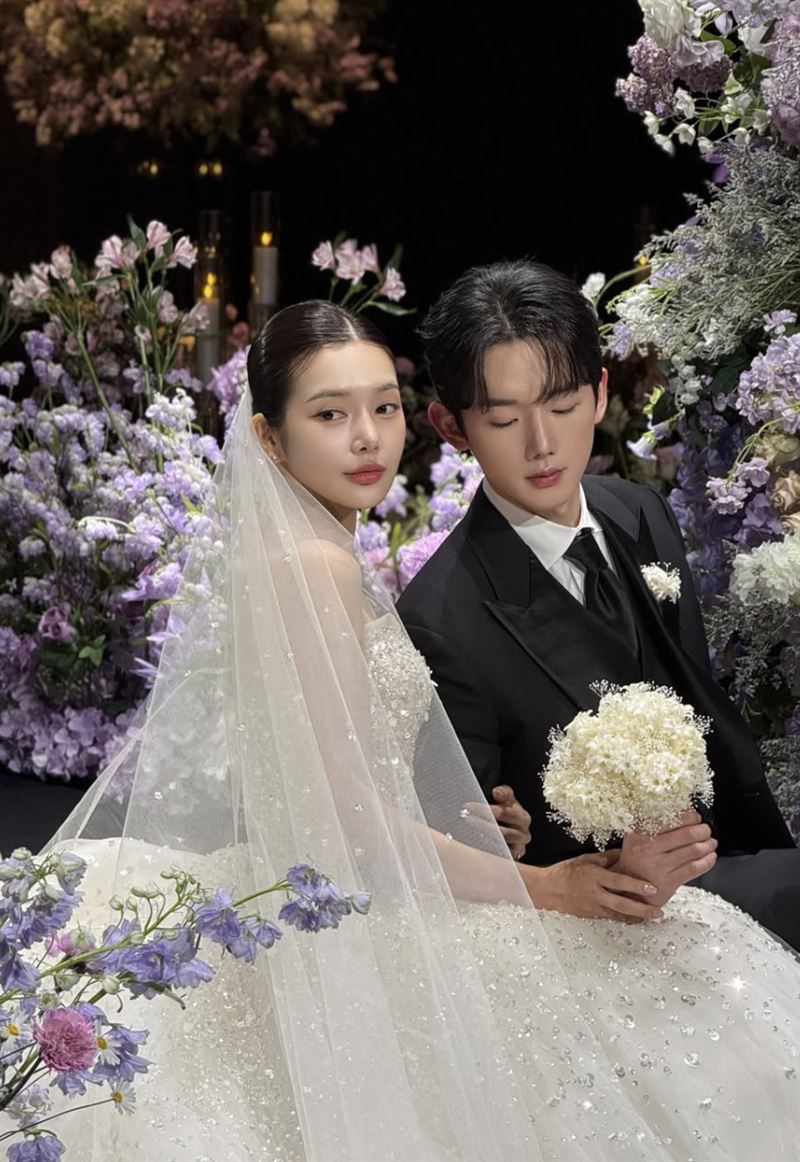 女偶像交往6年沒人知!「突傳喜訊」邀團員唱獻唱 網嗨:團魂還在