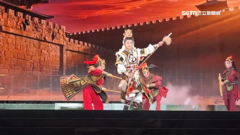 明華園經典大戲花燈六百年 點亮台灣燈會