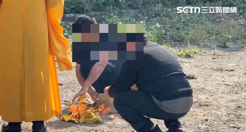 42歲女遭男友割喉　28歲兒招魂喊：回家了