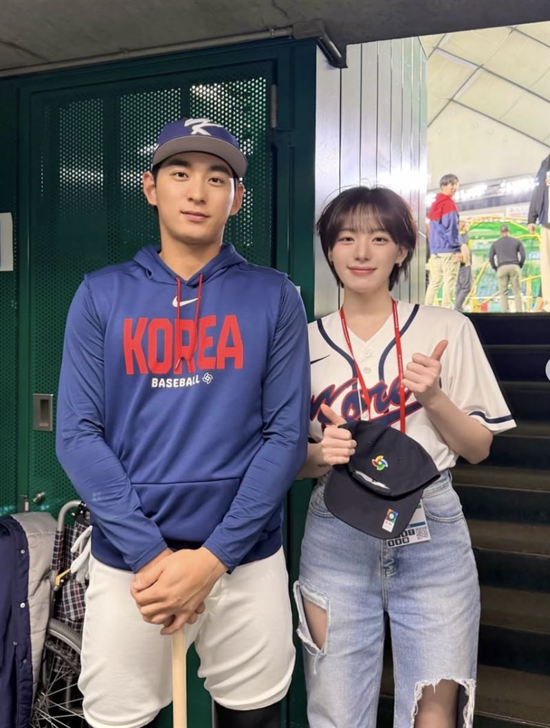 河智媛同框韓國隊長李政厚。(圖/翻攝自IG)