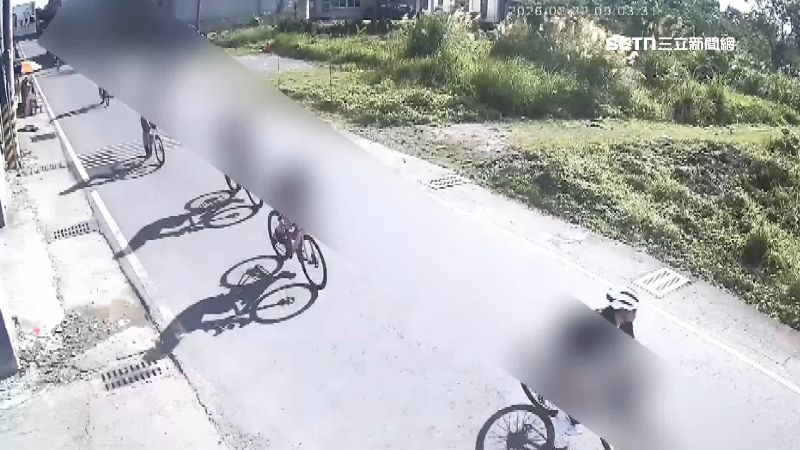 單車車隊一一騎過