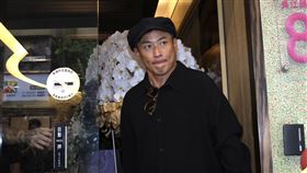 江宏恩現身顏正國靈堂悼念。（圖／記者鄭孟晃攝影）