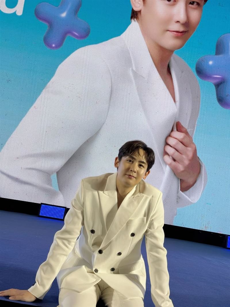 南韓男團2PM泰籍成員Nichkhun（尼坤）遭到一名自稱是粉絲的人跟蹤騷擾近30分鐘。（圖／翻攝自IG @khunsta0624）