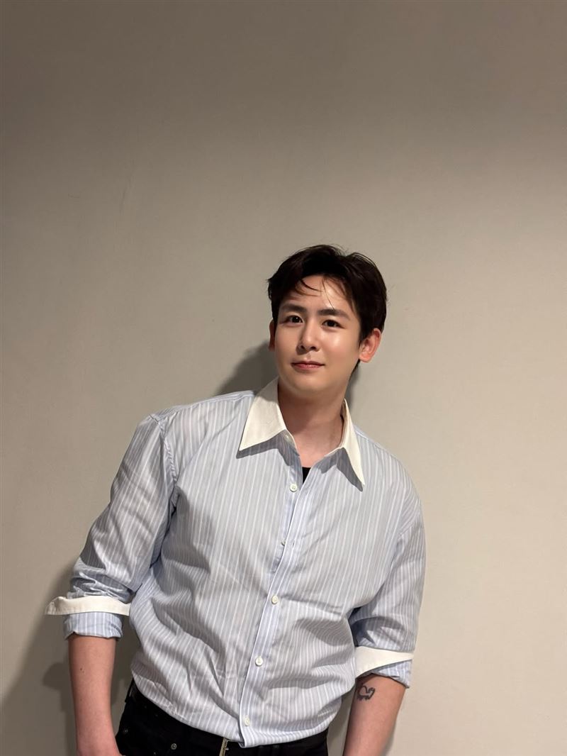 南韓男團2PM泰籍成員Nichkhun（尼坤）遭到一名自稱是粉絲的人跟蹤騷擾近30分鐘。（圖／翻攝自IG @khunsta0624）