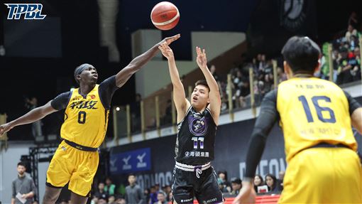 夢想家首節罰球15：0　特攻3連敗主帥怒了