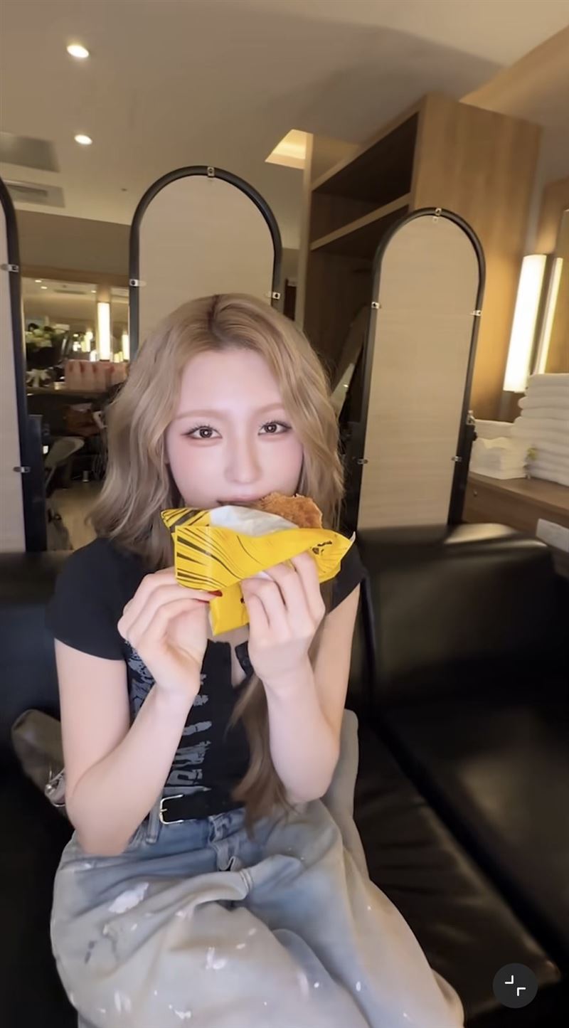 i-dle成員Miyeon（曹薇娟）分享在台北享用在地小吃的影片。（圖／翻攝自IG @i_dle_official）