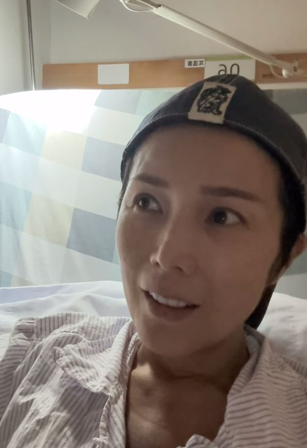 前港姐吳文忻積極抗癌。(圖/翻攝自IG @nat_ng_nat)