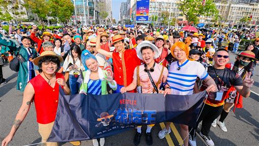 草帽團高雄遇媽祖！《航海王》憾港都