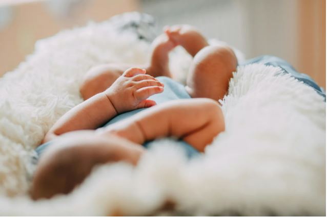 台灣生育率持續下滑，根據內政部統計，今年2月新生兒僅6,523人。（示意圖／取自pexels）