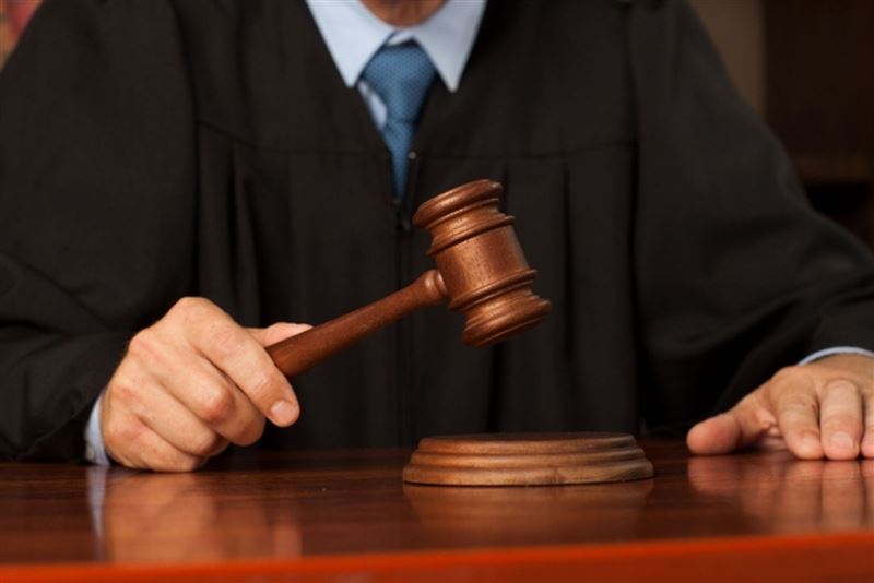 一名珠寶商欠債上千萬，為躲債竟假離婚脫產，最後法院裁定過戶無效。（示意圖，Pakutaso）