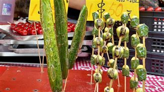 台中市場驚見「檳榔糖葫蘆」：大哥專屬？