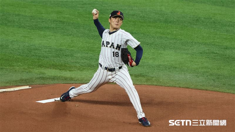 WBC8強賽,日本隊先發投手山本由伸。(圖/記者劉彥池攝影)