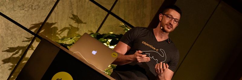 被尊稱為「龍蝦之父」的Peter Steinberger，因開發爆紅AI應用OpenClaw而在科技圈聲名大噪，近期更引發Meta與OpenAI天價挖角大戰，成為AI人才爭奪戰核心人物。（圖／翻攝自X @Peter Steinberger ）