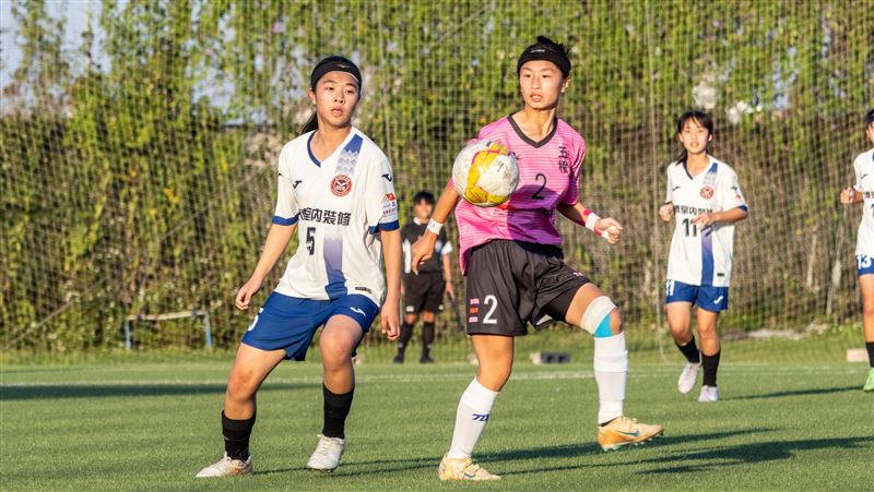 中市黎明、五權奪冠 稱霸國男國女組足壇