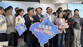 國民黨前主席朱立倫舉辦「模擬Mega City模擬方城市」營隊，立法院長韓國瑜出席並致辭。（圖／記者詹宜庭攝影）