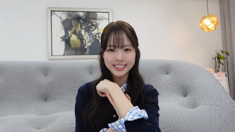 朴喜珗昨日正式開設個人YouTube頻道，一上線瞬間飆出39萬點閱。（圖／翻攝自YouTube@히써니데이 Heesunny Day）