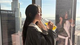 網實測「橄欖油＋檸檬汁」晨飲法，肌膚變亮、腹脹減少、代謝提升、能量也更穩定。（示意圖）