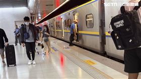 火車,車廂,大眾交通工具,乘客,旅客,台鐵,車票,優先席,老人（圖／記者李育道攝影）