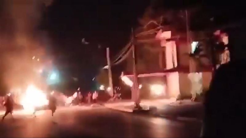 共產黨辦公室被燒!「這國」爆發示威衝突