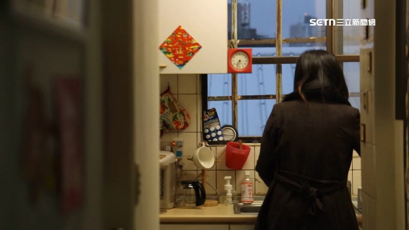 根據統計，全台獨居女性突破166萬戶