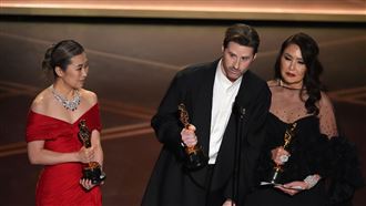 奧斯卡／獵魔女團獲獎　導演：獻給韓國人